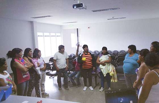 Taller de Crianza y Ciudadanía en el hospital Papa Francisco