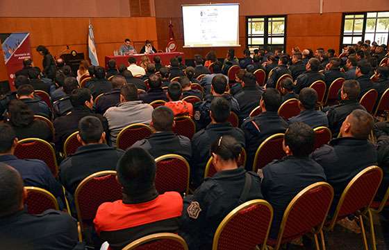 La Secretaría de Ambiente capacitó en procedimientos administrativos