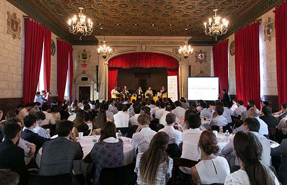 Repercusiones de las actividades de Urtubey en New York