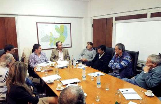 Funcionarios de Ambiente y Producción se reunieron con representantes del sector algodonero