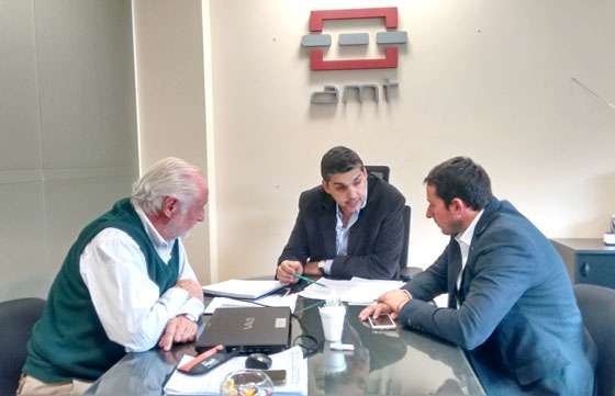 Autoridades del área metropolitana planifican el transporte de la región
