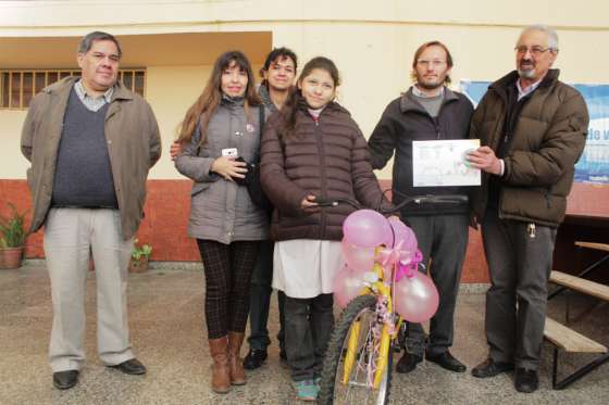 Recursos Hídricos entregó premios por el concurso de dibujo “Agua y Ambiente”