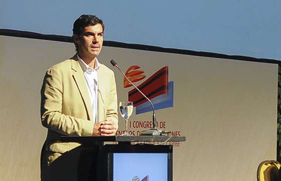 El Gobernador acompañará a empleados de comercio en el Congreso Nacional Mercantil del Interior