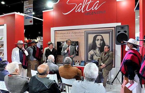 En la Feria Internacional del Libro presentaron títulos editados por el Ministerio de Gobierno
