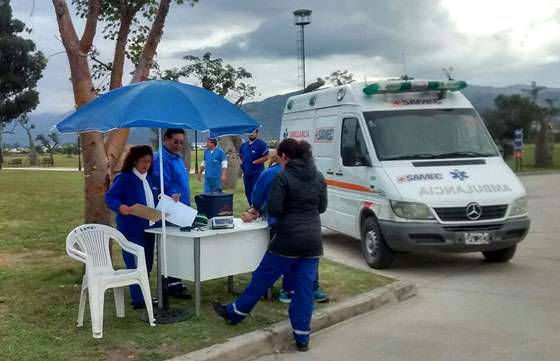 El Samec realiza prevención y control de tensión arterial en parque del Bicentenario