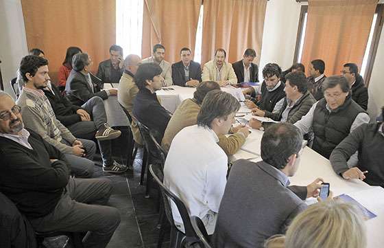 El gabinete provincial y funcionarios de El Tala avanzaron en proyectos para la localidad
