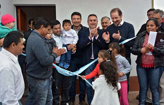 La Provincia entregó viviendas a familias de Anta