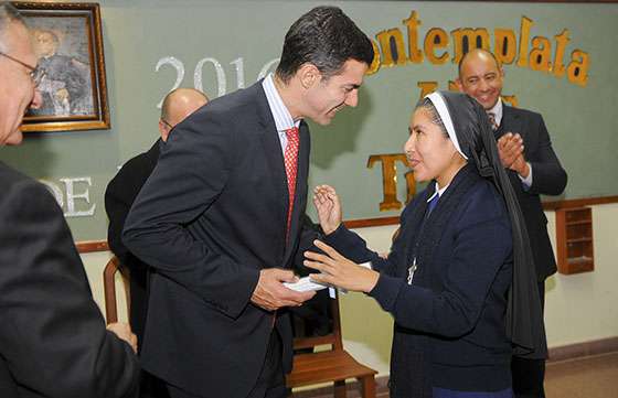 Urtubey participó en el acto por las bodas de plata del Profesorado Monseñor Tavella