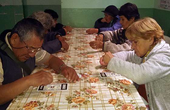 Promueven los derechos de adultos mayores en barrio Santa Cecilia