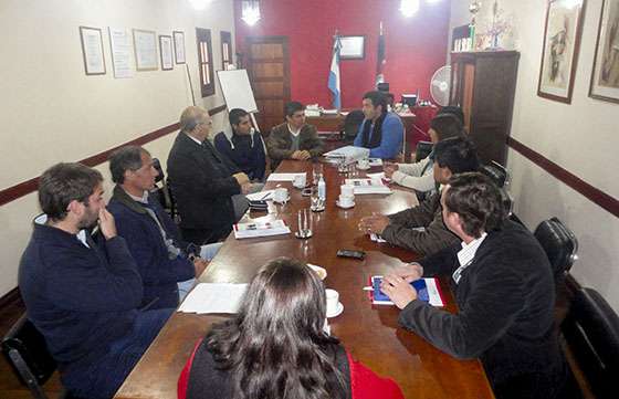 Firmaron acuerdos para extracción de áridos en Rosario de Lerma