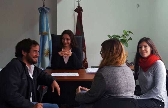 Trabajan en beneficio de las personas con discapacidad