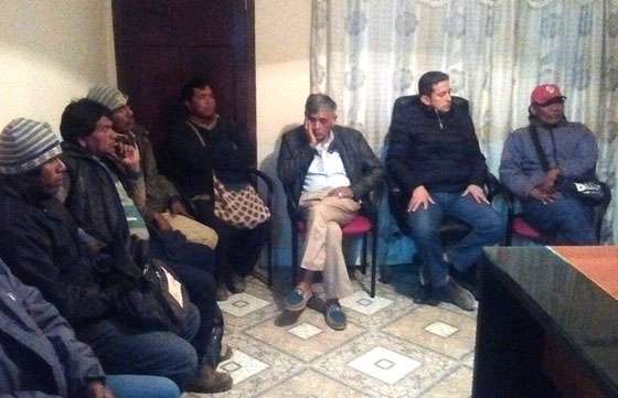 Trabajan para suministrar energía eléctrica a comunidades de Santa Victoria Este