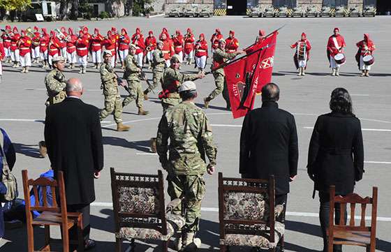 El Vicegobernador visitó la muestra del Ejército Argentino