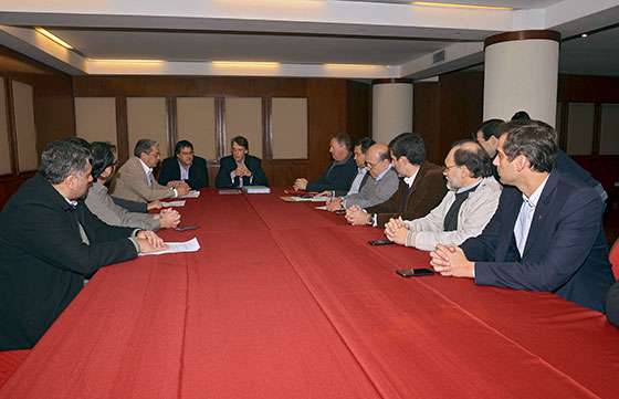 Funcionarios, legisladores y empresarios analizaron el proyecto de ley para las PYMES