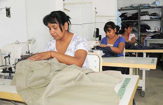 Empresas sociales textiles confeccionarán ropa de trabajo para tabacaleros