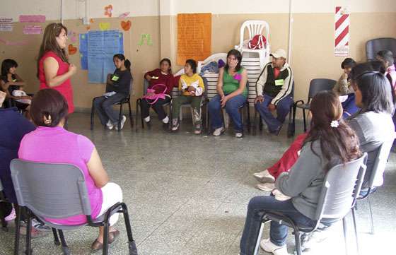 Taller de Crianza y Ciudadanía en el hospital Papa Francisco