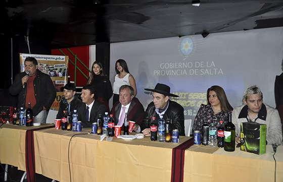 Vaqueros se prepara para la tradicional Serenata al Héroe Gaucho