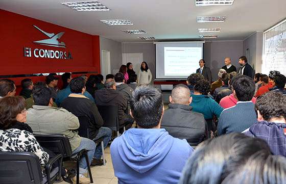 Choferes de la empresa El Cóndor se capacitaron en introducción a los Derechos Humanos