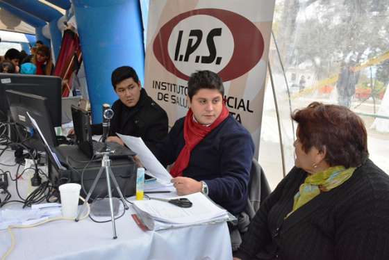 El Centro de Atención Ciudadana brinda servicios en Rivadavia Banda Norte