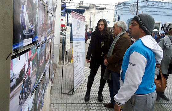 La muestra de humor Bajemos un Cambio permanecerá habilitada hasta el 22 de junio