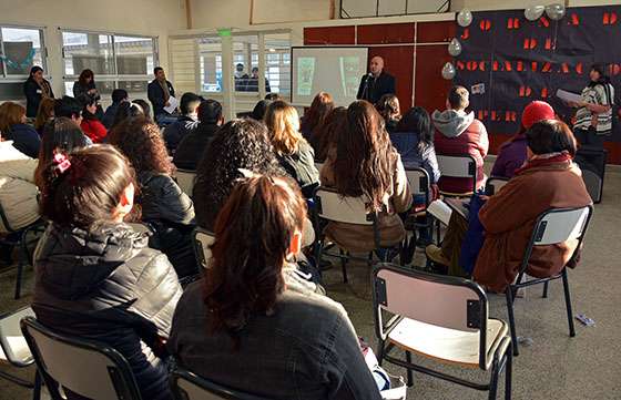 Con el Plan de Mejora Institucional progresa el rendimiento académico de alumnos secundarios