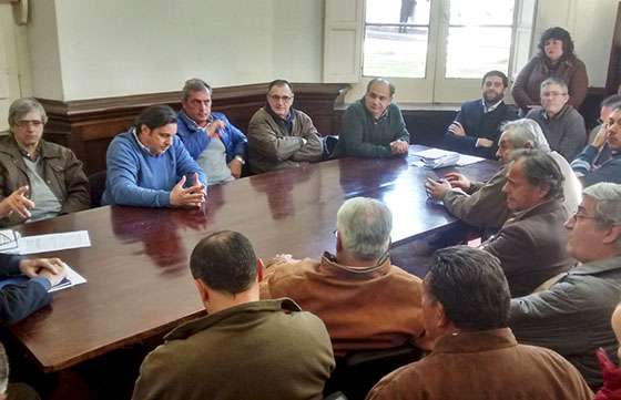 Con diputados y productores el ministro Montero analizó cambios en el sistema de consorcios de riego