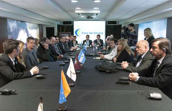Funcionarios provinciales y el embajador de EEUU analizaron el desarrollo energético de Salta