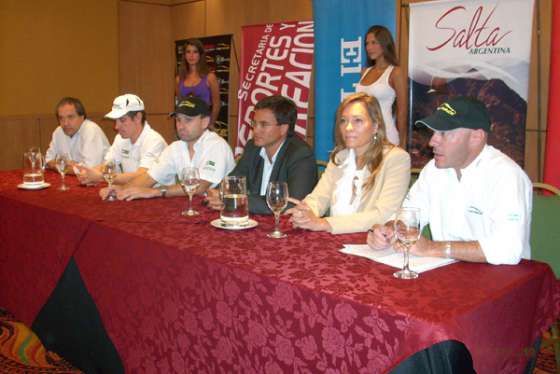 Se realizó el lanzamiento de la competencia Top Race