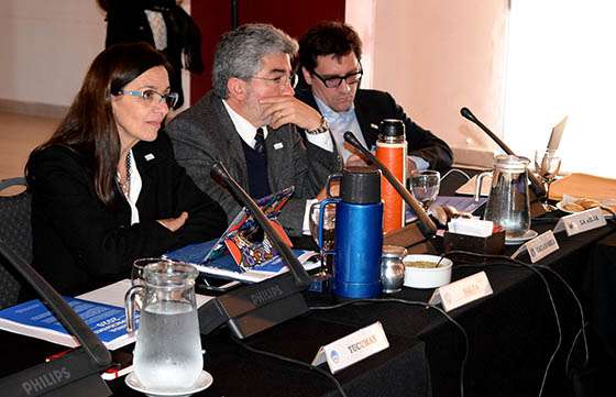 Salta debate con otras provincias políticas nacionales para educación