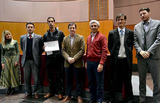 Reconocen a empleado público por su labor