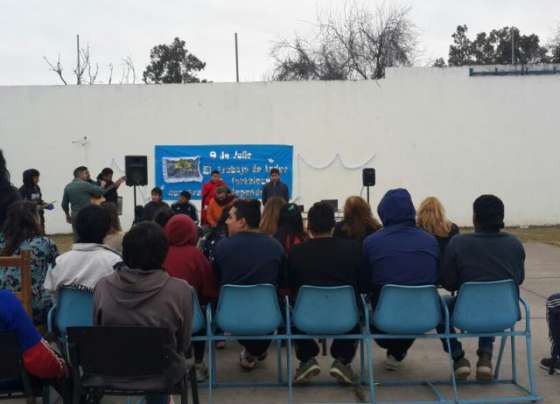 Jóvenes en conflicto con la ley conmemoraron el día de la independencia Argentina