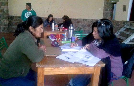 Más de 2.800 abuelos gestionaron la tarifa social del gas en barrios capitalinos
