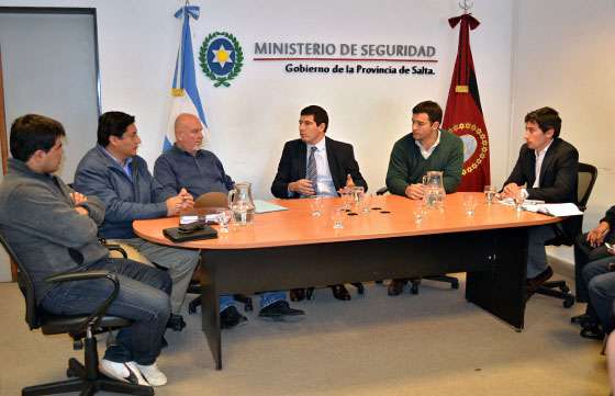 El Ministro Oliver dio detalles del servicio de seguridad de  Rosario de Lerma