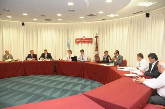 La Provincia diseñará un plan estratégico de desarrollo para 30 municipios