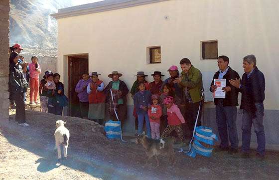 Seis familias de Nazareno recibieron su vivienda propia
