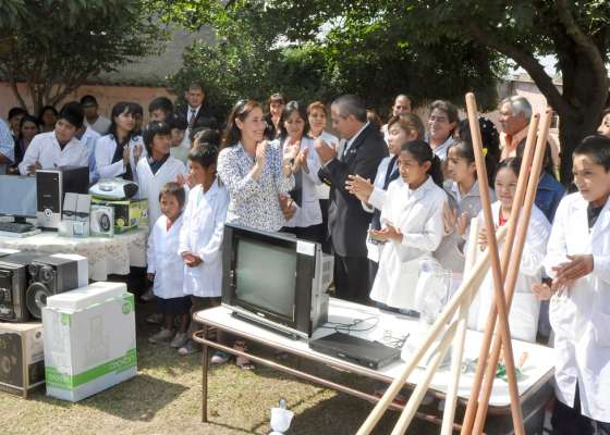 Se entregó equipamiento a la escuela de Educación Especial de Cerrillos