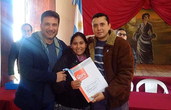 El Gobierno entregó veinte viviendas en El Tala