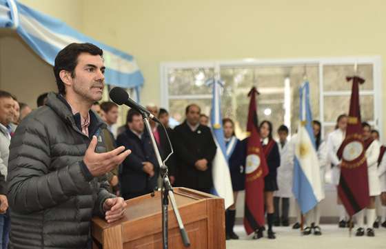 Urtubey inauguró un edificio escolar modelo para el nivel secundario en La Candelaria