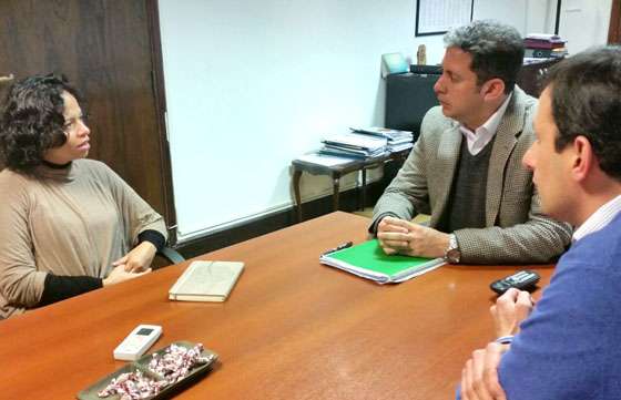 Intercambio de experiencias con la titular de la Universidad Intercultural de Veracruz
