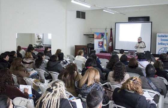 Capacitación para bibliotecarios en el Complejo de Bibliotecas y Archivos de Salta