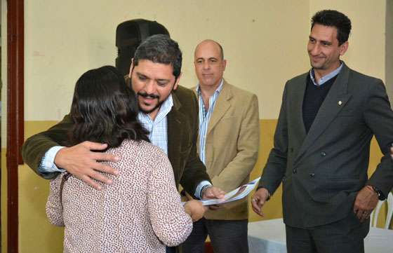La Provincia entregó escrituras en Joaquín V. González