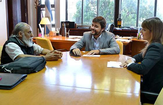 Asesoramiento de Gobierno para la inscripción del culto sijista