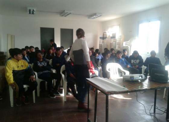 Alumnos de la Escuela Técnica Nº6 se capacitaron para reconocer sus derechos