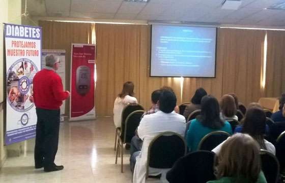Capacitaron en tratamiento de pacientes diabéticos con micro difusores