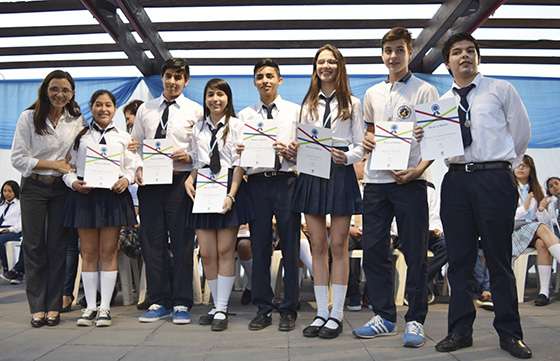 Entregaron becas a estudiantes del departamento San Martín