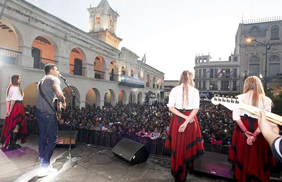 Una multitud acompañó a la campaña solidaria Un sol para los Chicos en Salta