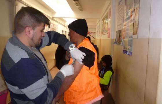 Test de VIH y vacunación contra hepatitis B en barrios de la ciudad de Salta