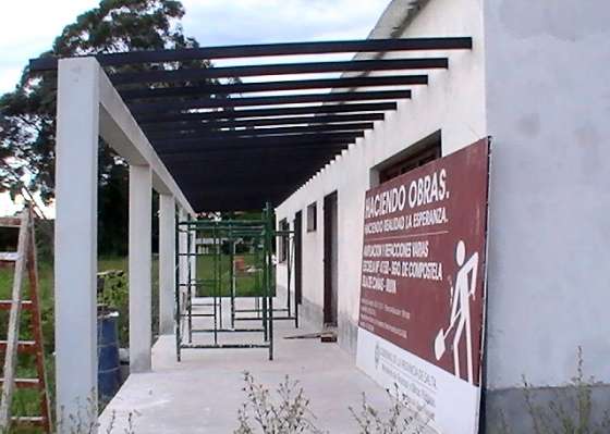 El Gobierno provincial amplía una escuela en Isla de Cañas