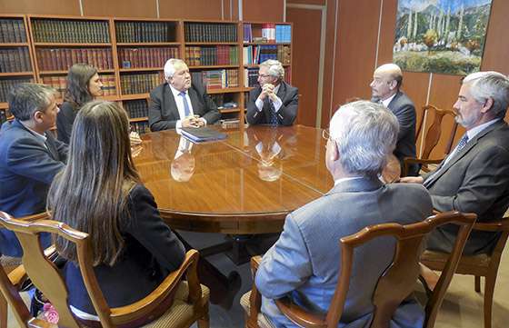 Ministros provinciales se reunieron con jueces de la Corte de Justicia