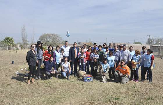 Renovación Urbana: las familias de El Palenque tienen su primera plaza después de 15 años